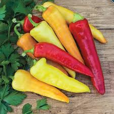 Sweet Banana Pepper Seeds (Capsicum annuum) – 30 Seeds, Mild, 6-7" Pods, Full Sun, 60-75 Days